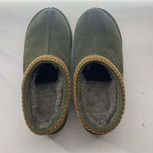 Green tasman ugg slipper woman’s 9